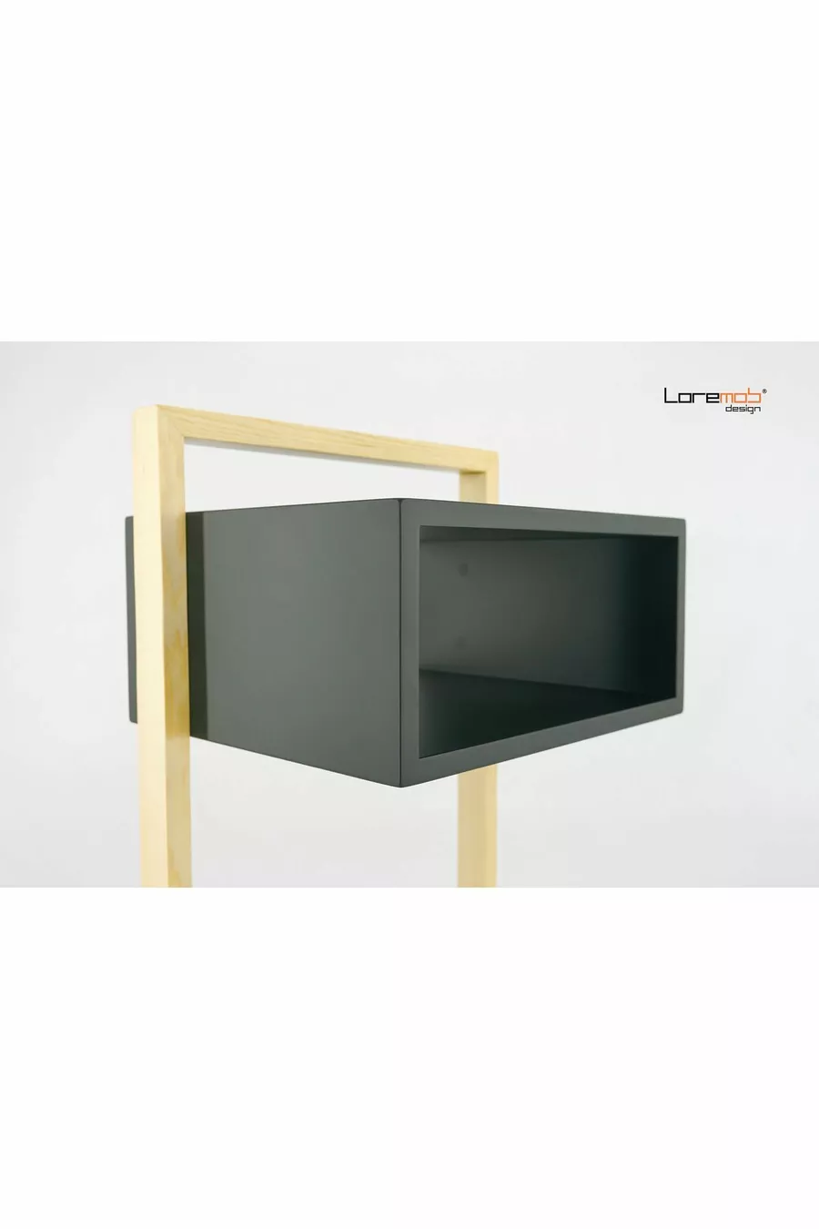 Table de nuit en bois