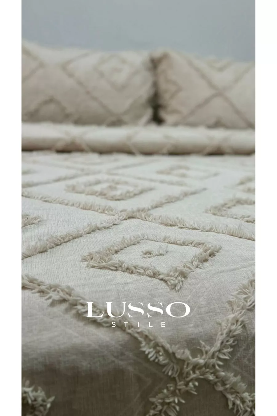 Housse de lit scandinave Jasmin pour lit double  et 2 taies d'oreiller beige