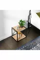 Table de chevet multifonction avec pieds en métal et étagère en pin