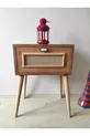 Table de chevet avec porte
