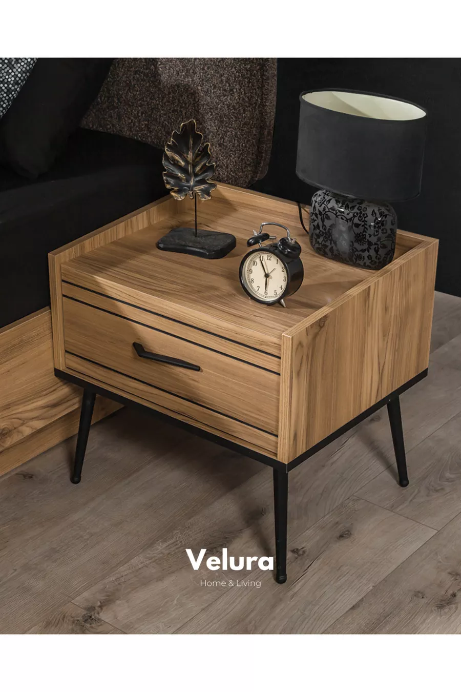 Ensemble de chambre à coucher İzgi (Armoire avec portes en bois + Commode + Table de chevet + Lit)