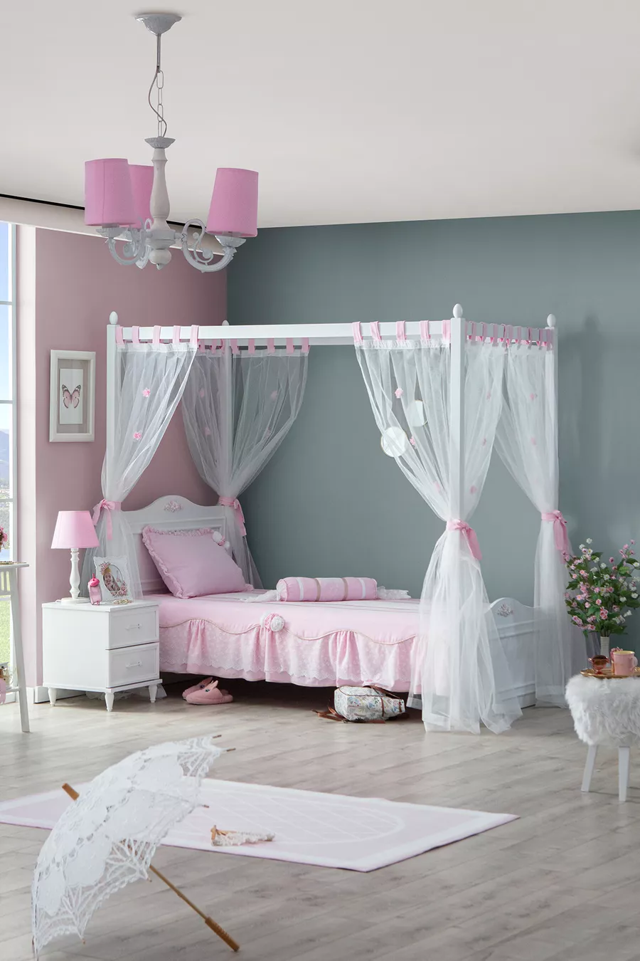 Ensemble de Chambre d'Isabella pour Jeunes X et Lit à Baldaquin X