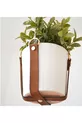 Ensemble de décoration de chambre à coucher en cuir Tête de lit Table de chevet Porte-revues Porte-plante