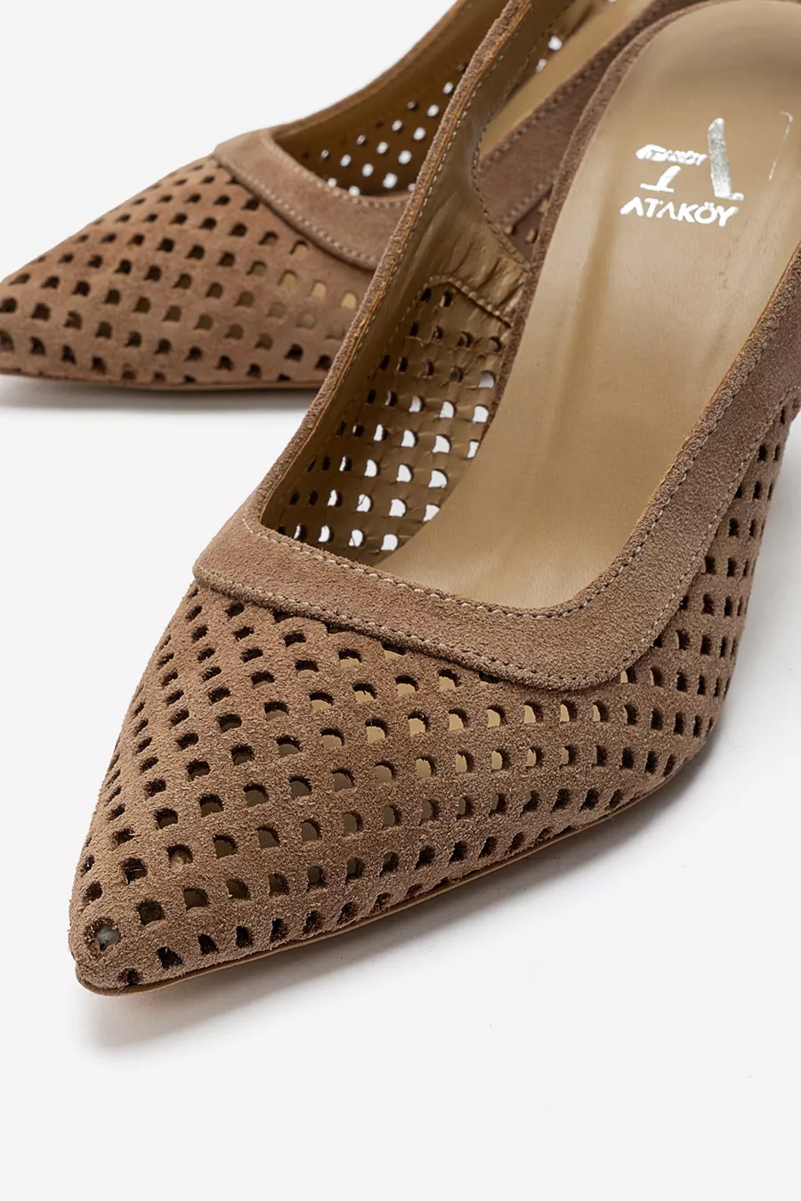 Chaussure à talon pour femme en cuir véritable, ouverte à l'arrière, perforée au laser, en suède Sıgarro