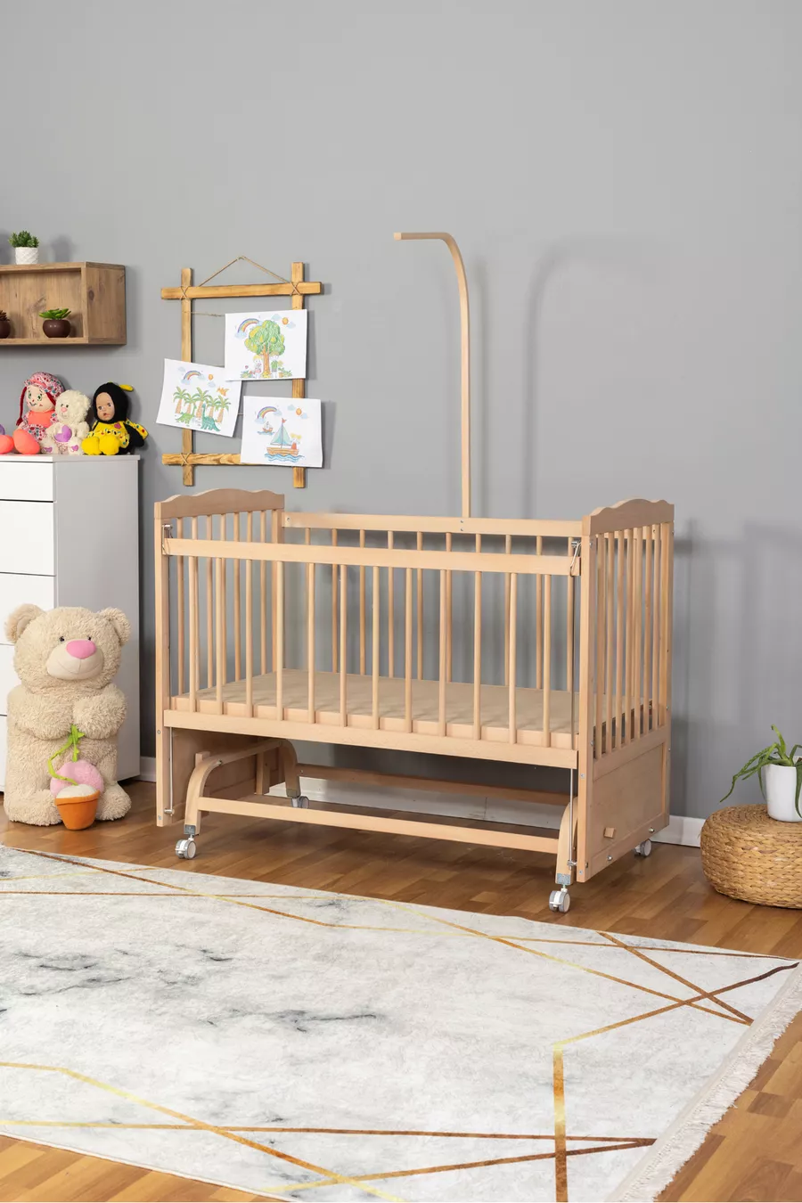 Lit bébé en bois naturel près de maman, biologique (SANS PEINTURE) - crème brodée (SANS TEXTE) avec ensemble de sommeil et roulettes