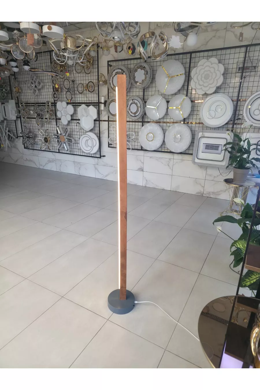 Lampadaire LED en bois moderne | 3 couleurs avec télécommande | Fait main  cm