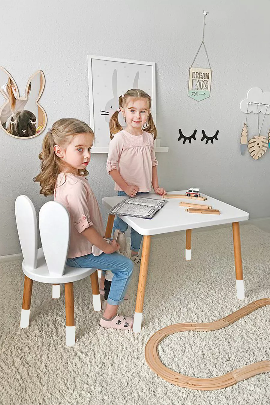 Table de jeu - table d'activités - table d'étude - table d'animation avec 2 chaises Set de table et chaises pour enfants