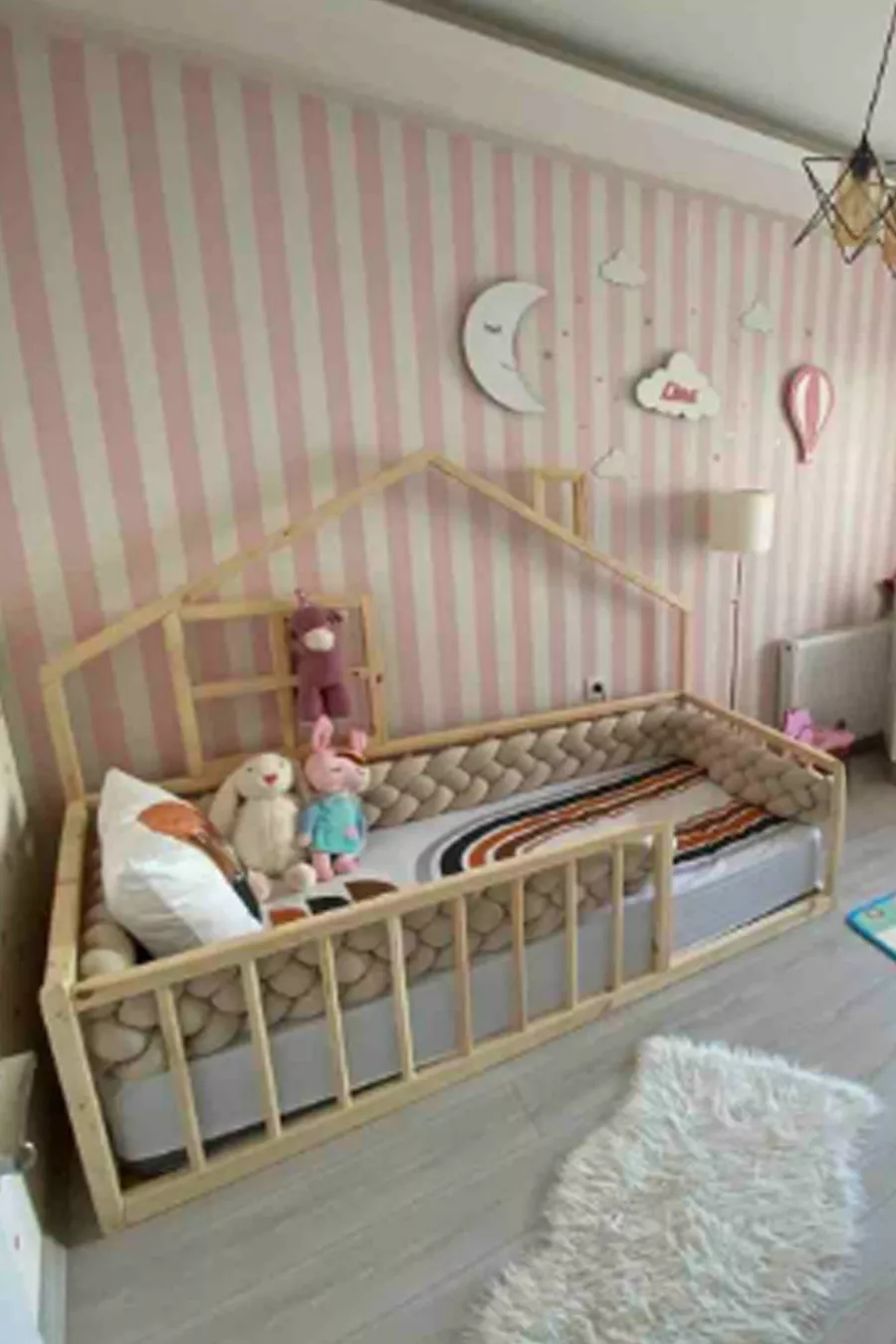 Lit Montessori Unisexe pour Bébé et Enfant en Bois Naturel