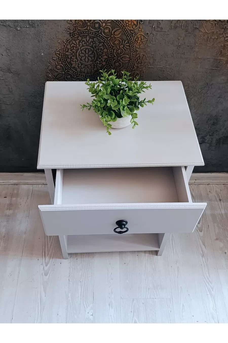 Table de chevet