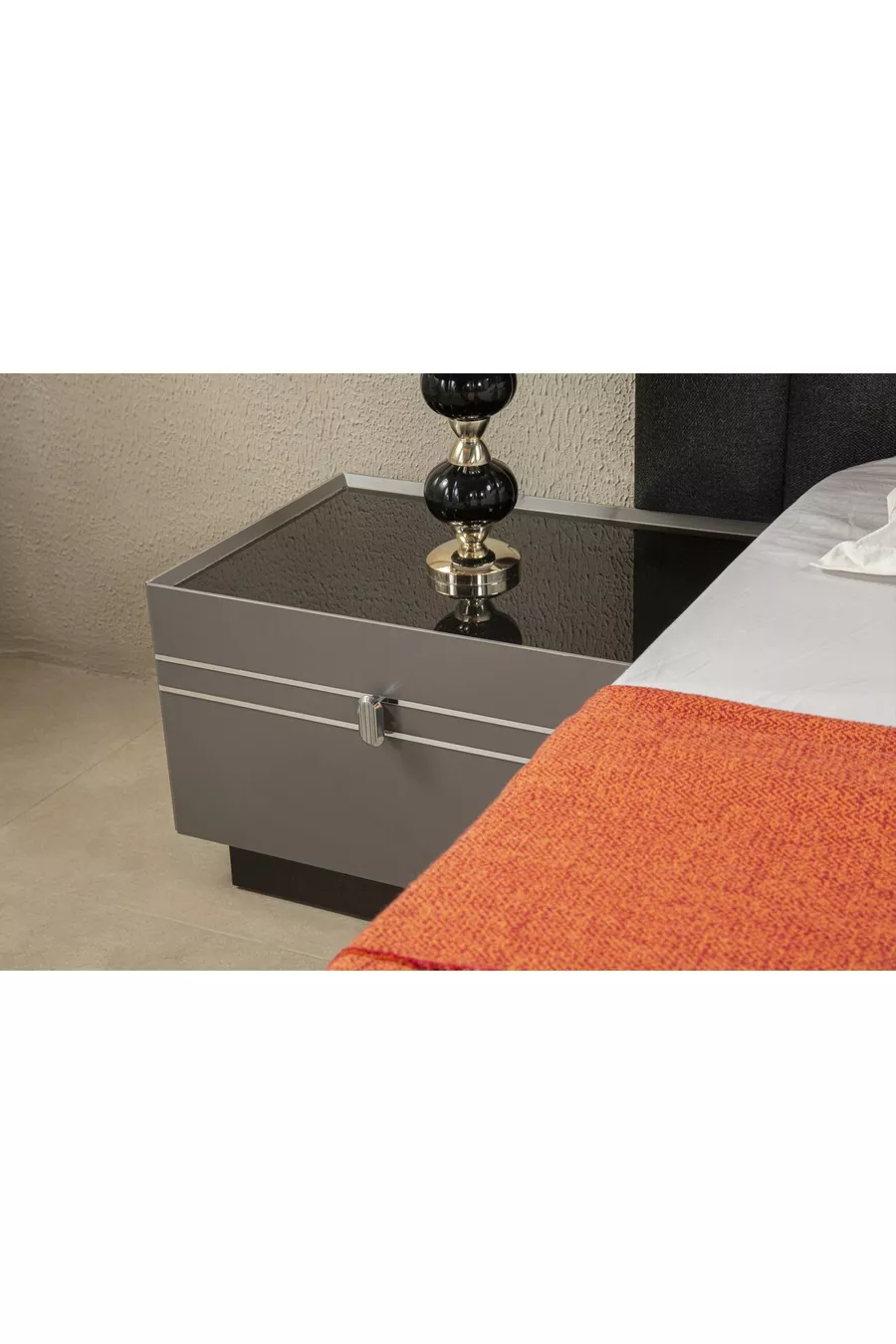 ENSEMBLE DE CHAMBRE TESLA 8 PORTES