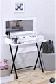 Coiffeuse élégante blanche