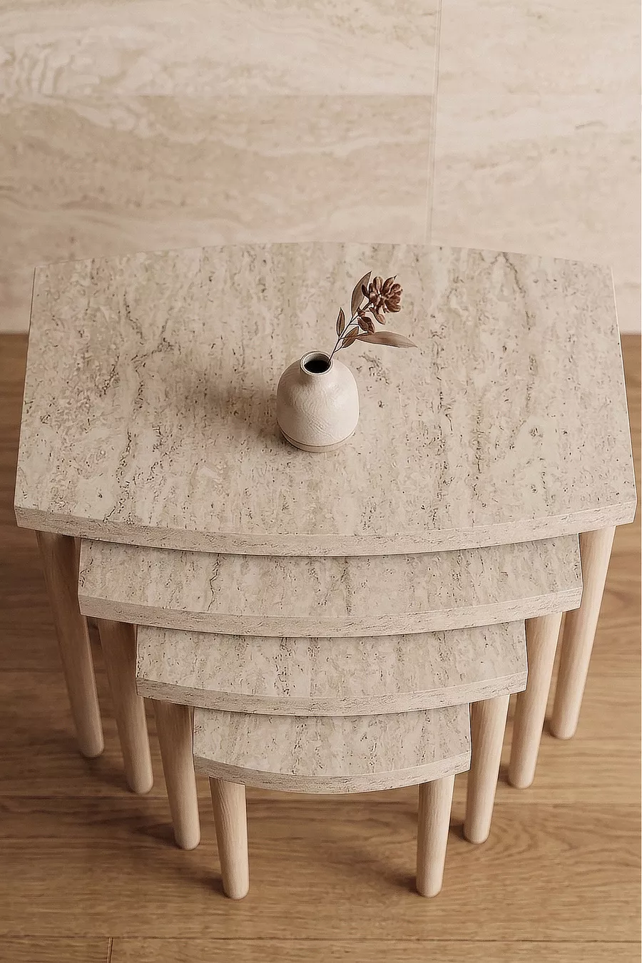 Ensemble de tables gigognes 4 pièces en MDF à motif travertin avec pieds en bois de charme, design moderne
