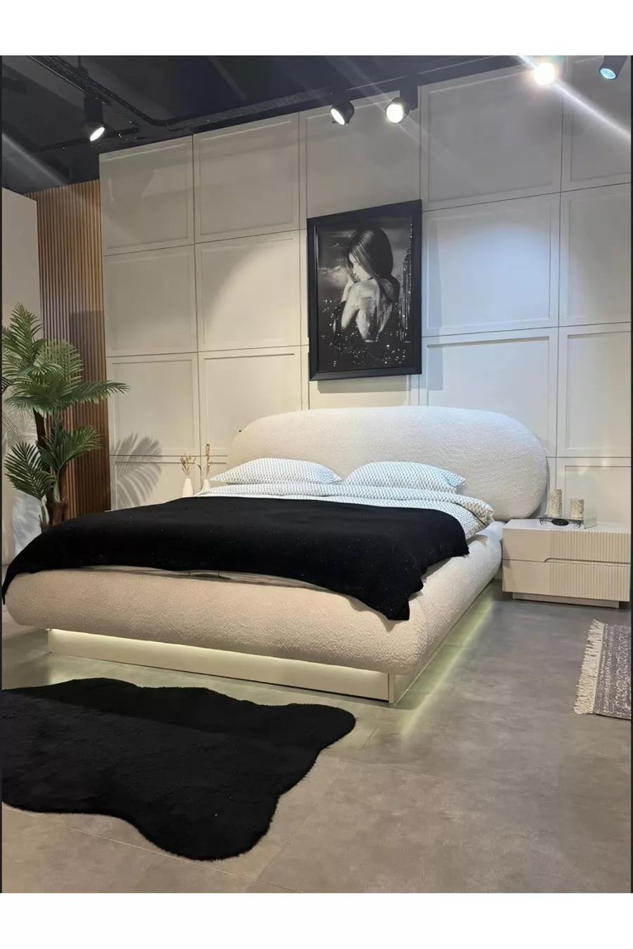 ENSEMBLE DE CHAMBRE AKRA AVEC 8 PORTES